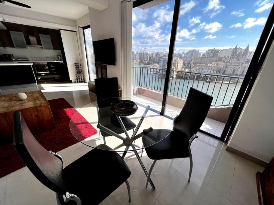 Seafront Meridionale 2Bedroom Apartment Saint Julian's Eksteriør bilde