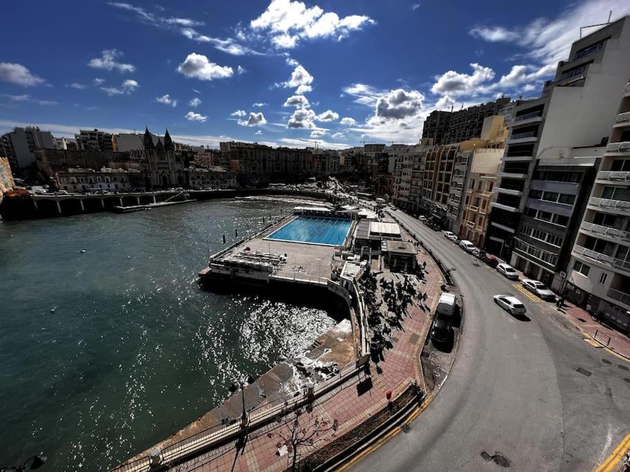 Seafront Meridionale 2Bedroom Apartment Saint Julian's Eksteriør bilde